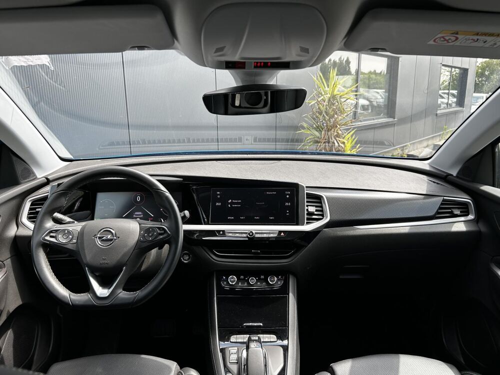 Grandland 1.6 Hybrid 225 Ultimate Auto avec Cam&eacute;ra 360&deg;, Si&egrave;ges &eacute;lectr 2022 occasion 35300 Foug&egrave;res