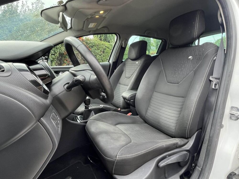 Clio 1.2 TCE 120ch - CLIM - BLUETOOTH - REGULATEUR 2017 occasion 13760 Saint-Cannat