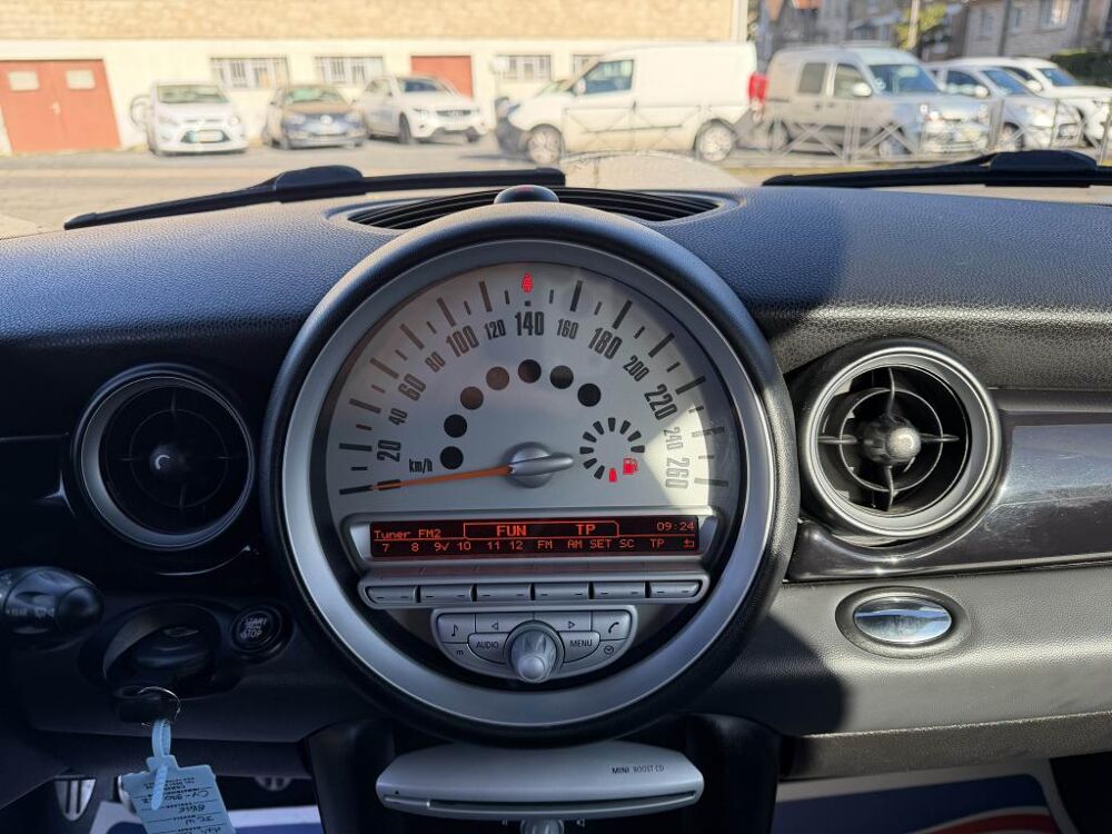 Cooper D R56 1.6i - 211 John Cooper Works - Clim + SUIVI COMPLET AVEC 2009 occasion 19100 Brive-la-Gaillarde
