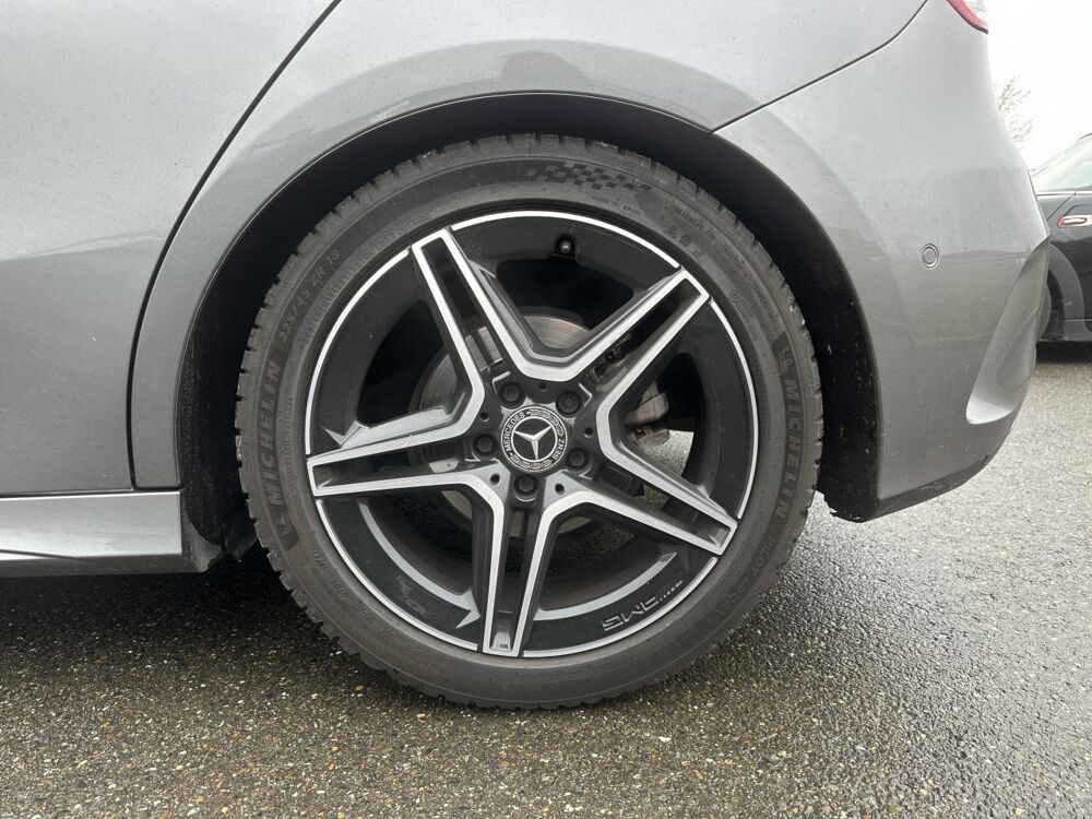 Classe A 180 - Boite7G-DCT - AMG Line - Full entretien Mercedes - GAR 2019 occasion 33450 Montussan