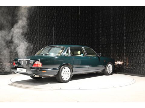 Daimler 4.0i V8 Suraliment&eacute; - BVA 1997 Super 2003 occasion 77100 Meaux