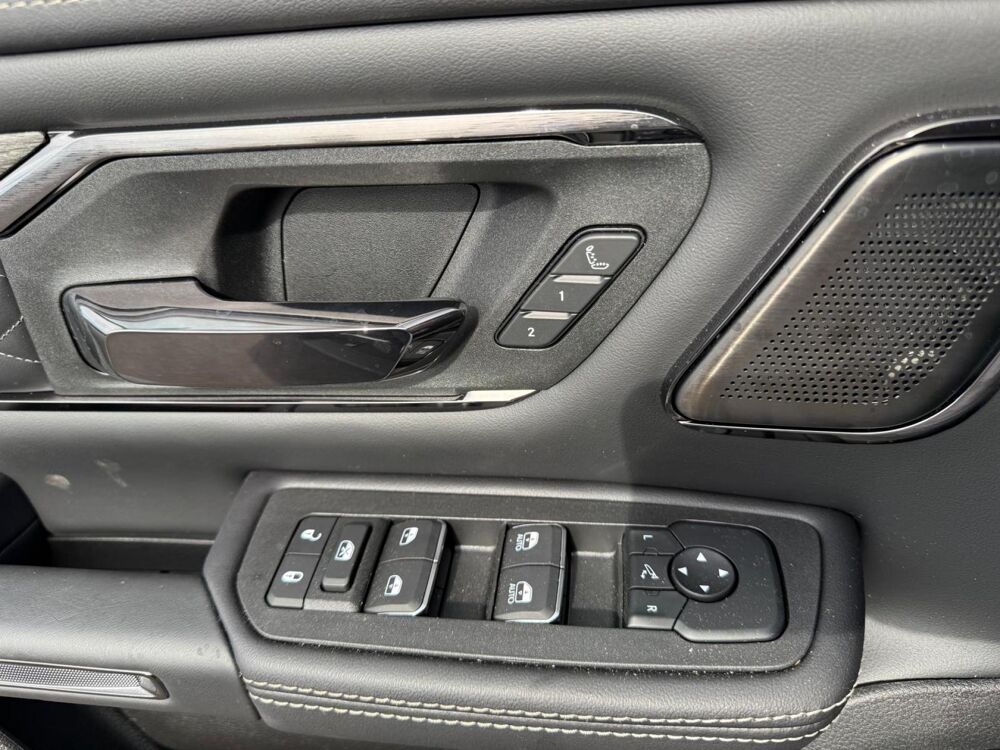 RAM 1500 CREW LIMITED V8 5.7L HEMI HAYON MULTI 2026 occasion 91830 Le Coudray-Montceaux