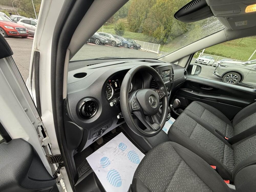 Vito Long 2.8t 110 CDI BlueEfficiency FOURGON First TVA RECUPERA 2021 occasion 19100 Brive-la-Gaillarde