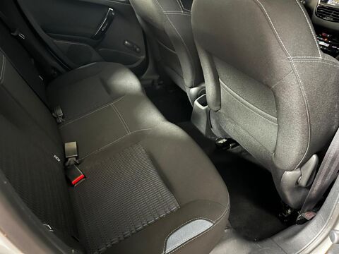 208 1.6 VTi 120CH BVA FINITION Allure MOTEUR A CHAINE - GARANTIE 2015 occasion 33700 M&eacute;rignac