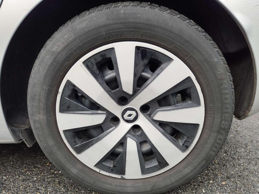Clio 1.6 E-Tech Hybride - 145CV - BVA - multi-modes - Evolution 2022 occasion 77185 Lognes