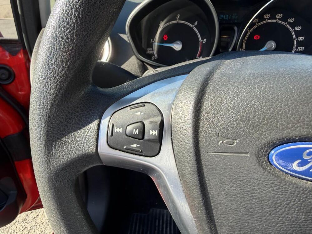 Fiesta 1.5 TDCi - 75 Trend clim + radar AR 2013 occasion 19100 Brive-la-Gaillarde