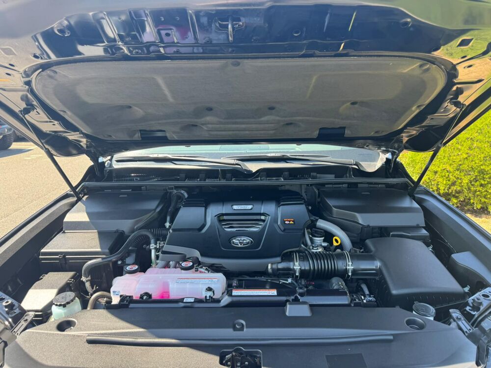 Land Cruiser LC300 VX V6 3.3L 2026 occasion 91830 Le Coudray-Montceaux