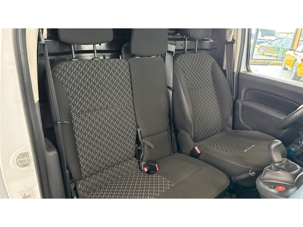 Kangoo Express L1 1.5 - 90 / GIRAFON / DISTRIBUTION + POMPE A EAU OK / ATT 2014 occasion 17600 Saujon
