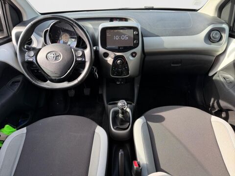 Aygo 1.0 VVT-i II 2017 x-play PHASE 1 2017 occasion 13400 Aubagne