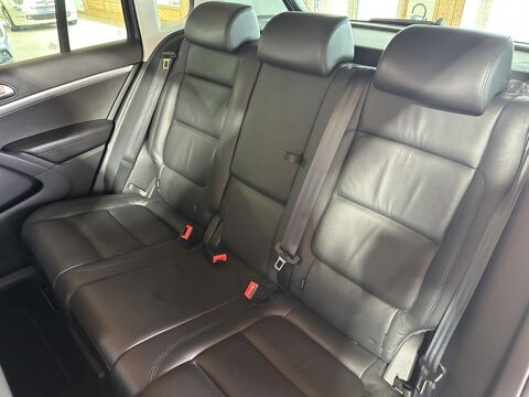 Tiguan 2.0 TDI 140 Carat 4Motion Toit ouvrant radar 360&deg; attelage 1 2013 occasion 33700 M&eacute;rignac