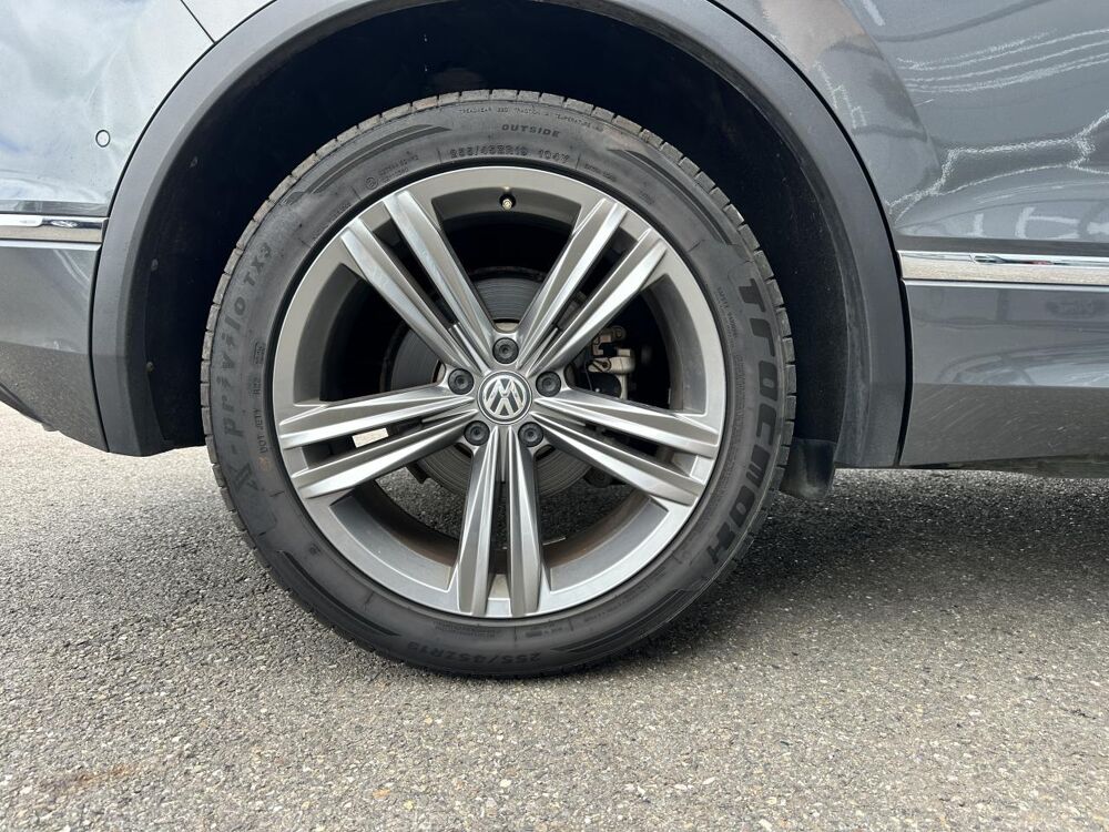 Tiguan Rline 2.0 16V TDI BlueMotion - 150 - BVa DSG 7 Carat PHASE 1 2017 occasion 33450 Montussan