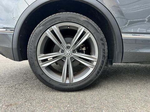 Tiguan Rline 2.0 16V TDI BlueMotion - 150 - BVa DSG 7 Carat PHASE 1 2017 occasion 33450 Montussan