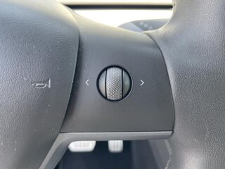 Model Y AWD PERFORMANCE + ATTELAGE - GARANTIE CONSTRUCTEUR 2023 occasion 33127 Saint-Jean-d'Illac