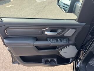 RAM 1500 CREW CAB SPORT NIGHT EDITION V8 2026 occasion 91830 Le Coudray-Montceaux
