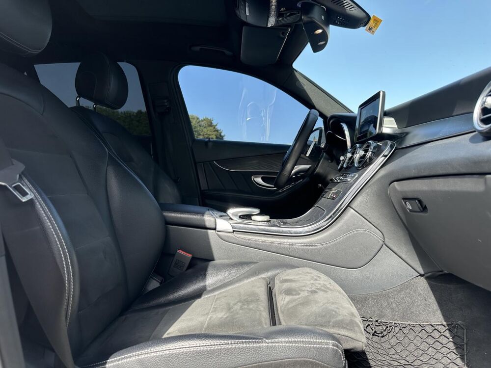 Classe GLC 220D BVA 9G-TRONIC FASCINATION 4-MATIC TOIT OUVRANT/CAMERA 3 2016 occasion 33450 Montussan