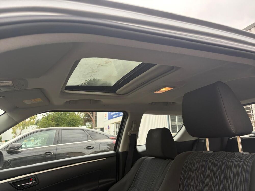 Swift 1.3 DDiS toit ouvrant 2015 occasion 13400 Aubagne