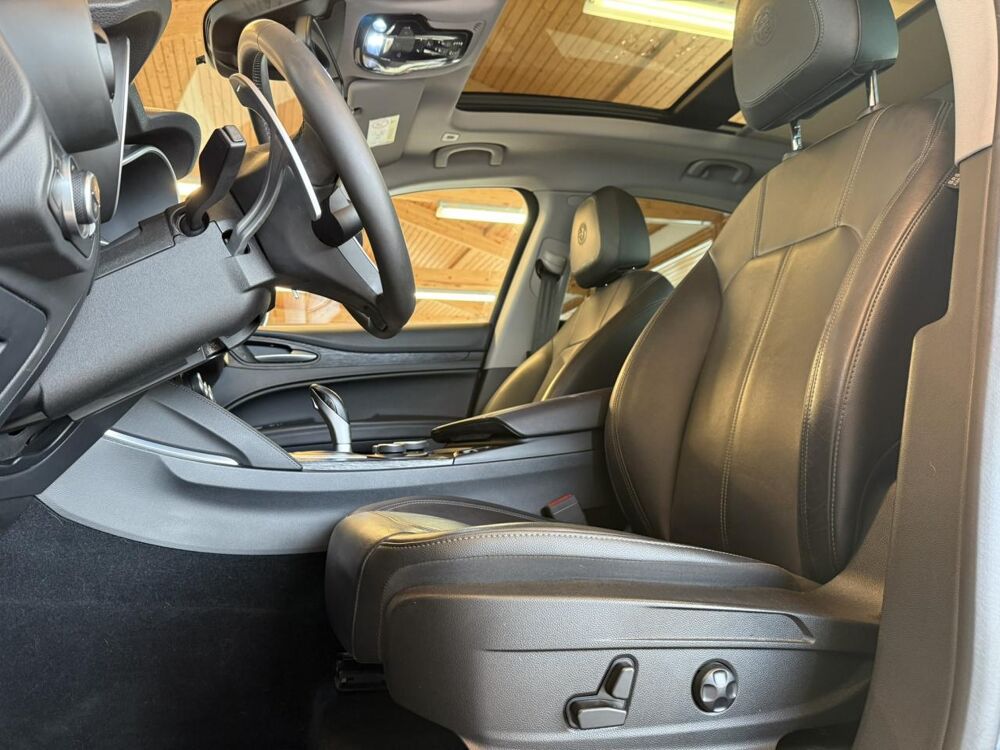 Stelvio 2.2 D - 190 - BVA Lusso / Revision + Distribution OK - Gara 2019 occasion 33700 M&eacute;rignac
