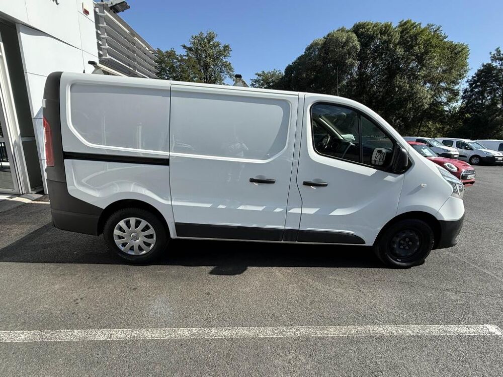 Trafic L1H1 1200 Kg 2.0 dCi - 120 Fourgon Grand Confort TVA RECUPER 2020 occasion 19100 Brive-la-Gaillarde