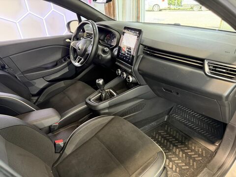 Clio 1.5 BLUEDCI 115CH INTENS GARANTIE 12 MOIS 2019 occasion 16000 Angoul&ecirc;me