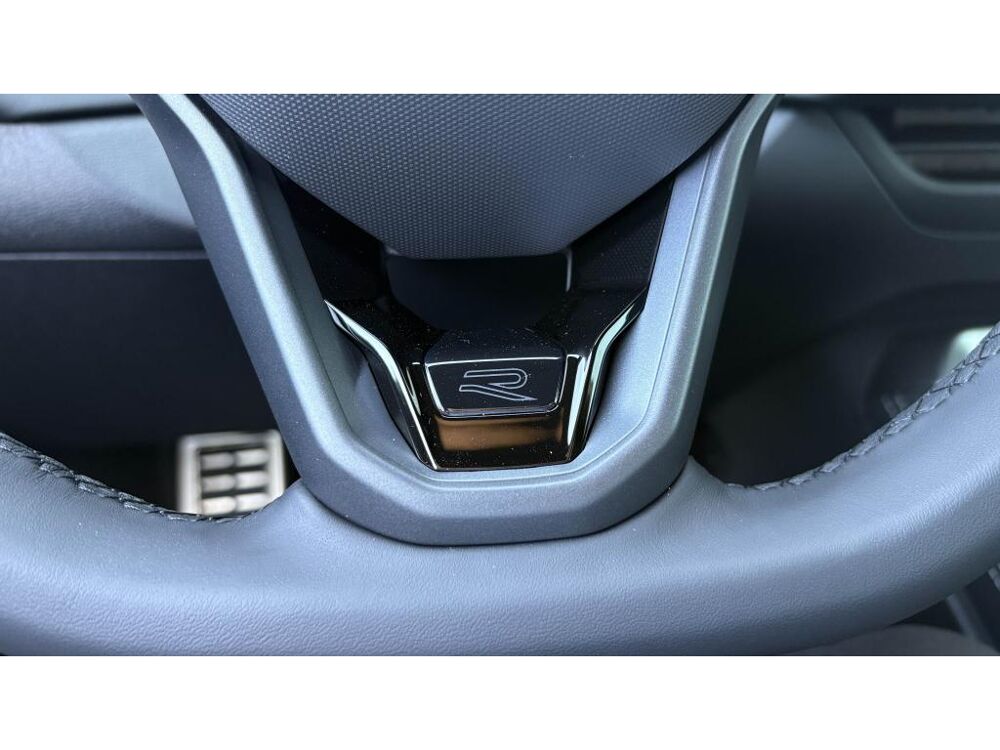 T-ROC 1.5 eTSI 150 DSG R-Line +IQ LIGHT+T.OUVR+PACK BLACK 2026 occasion 81580 Soual