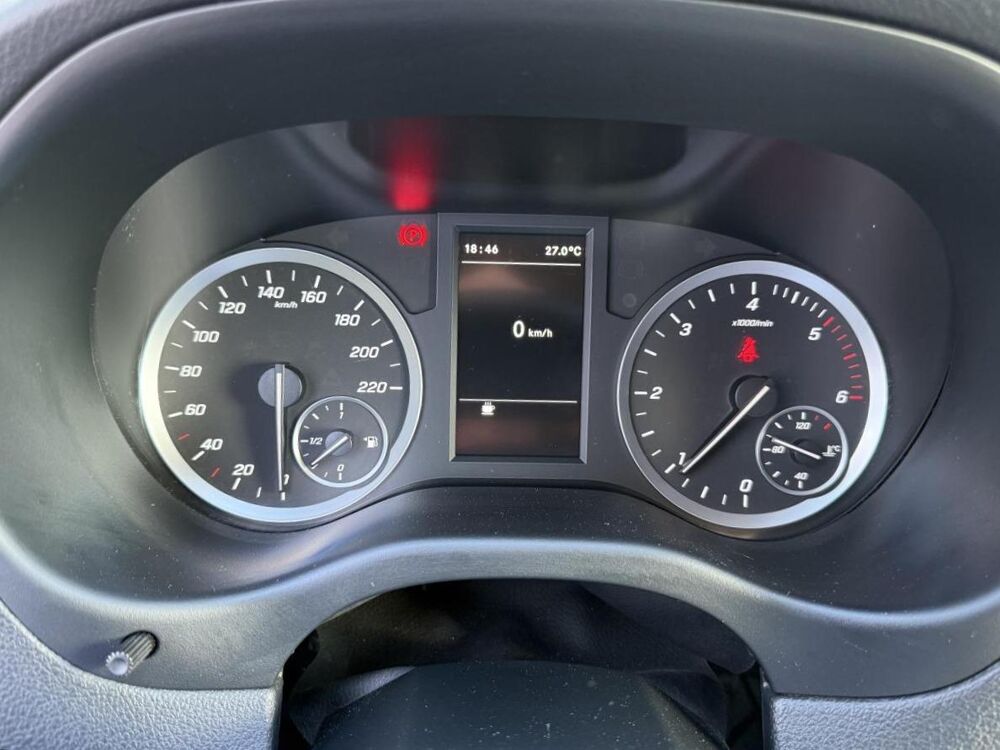 Vito 110 CDI COMPACT FWD FIRST 2021 occasion 49070 Beaucouz&eacute;