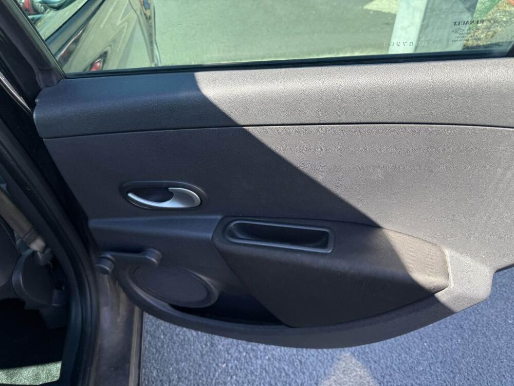 Clio 1.5 dCi - 85 Dynamique TomTom 2010 occasion 19100 Brive-la-Gaillarde