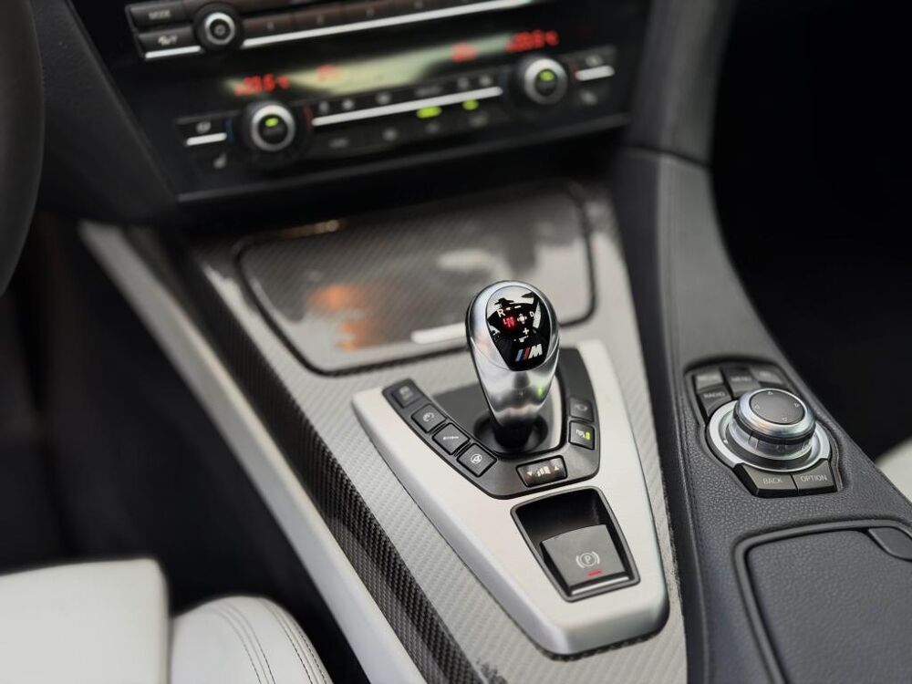 M6 F13 - LIGNE AKRA - PACK CARBONE - HUD - CAM - SIEGES NAPA 2013 occasion 13760 Saint-Cannat