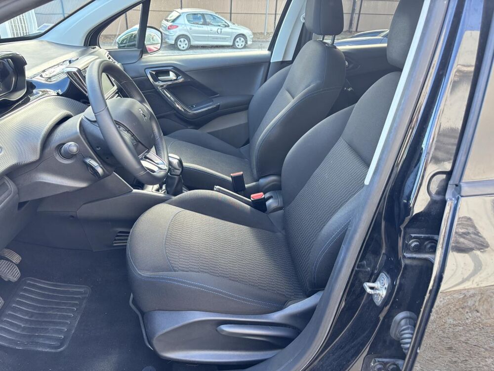 208 1.2i PureTech 12V S&S - 82 Evap BERLINE Signature 2019 occasion 83490 Le Muy