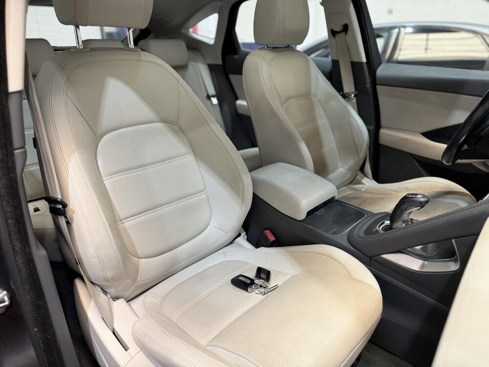E-PACE D180 AWD BVA S - R&eacute;vis&eacute; & Garanti 12 MOIS 2018 occasion 94360 Bry-sur-Marne