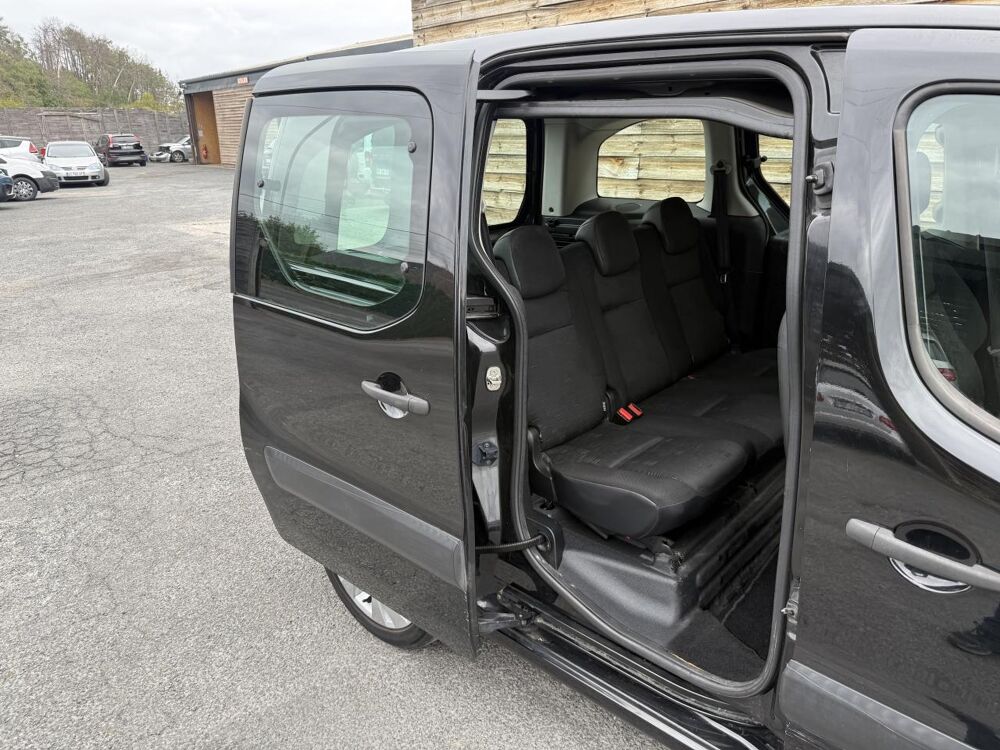 Berlingo 1.6i 16V - 90 II 2008 COMBI Multispace PHASE 1 2009 occasion 19100 Brive-la-Gaillarde