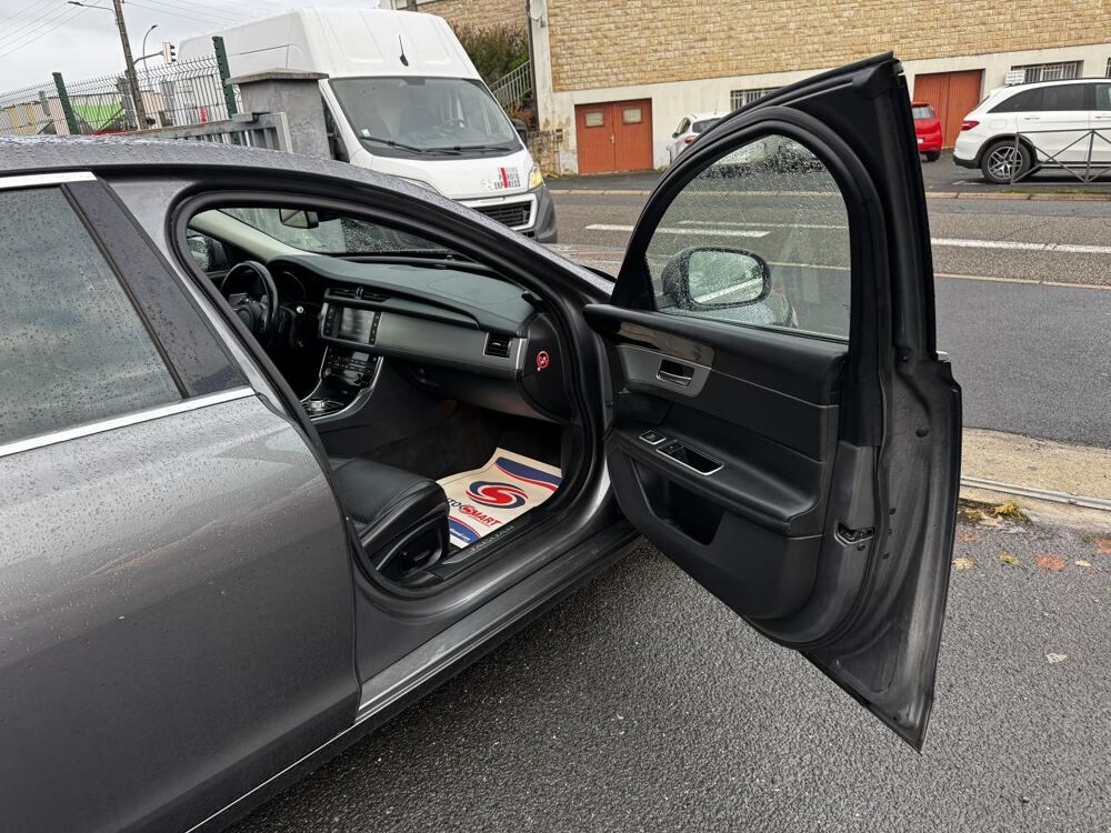 XF 2.0 D - 180 BVA S&S Prestige Gps + Camera AR + Clim 2016 occasion 19100 Brive-la-Gaillarde