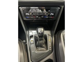 Tiguan 2.0 TDI 150 BLACK R-LINE DSG BVA - GARANTIE 12 MOIS 2021 occasion 16000 Angoul&ecirc;me