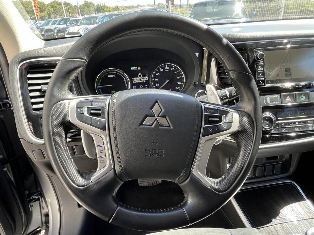 Outlander Phev 2.0 S-AWC - 200 - BVA 5pl 2013 Intense PHASE 2 2017 occasion 83490 Le Muy
