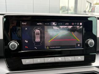 Leon 2.0 TDI 150 DSG7 Business avec Cam&eacute;ra et Apple Car Play 2024 occasion 35300 Foug&egrave;res