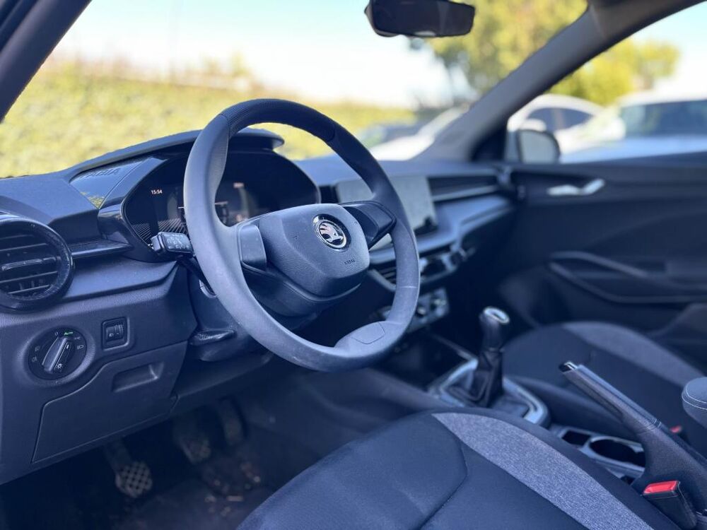 Fabia 1.0 MPI 80CH - CARPLAY - RADAR - CLIM - REGULATEUR 2024 occasion 13760 Saint-Cannat