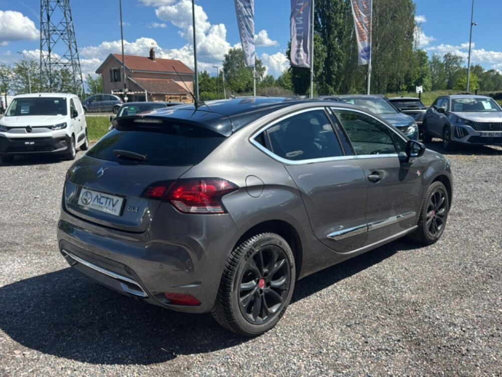 DS4 Bluehdi 180 performance line eat6 2017 occasion 33127 Saint-Jean-d'Illac