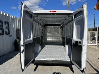 Jumper 3.5t L4H2 Maxi 2.2 BlueHDI S&S - 140 III FOURGON TOLE Fourg 2023 occasion 83490 Le Muy