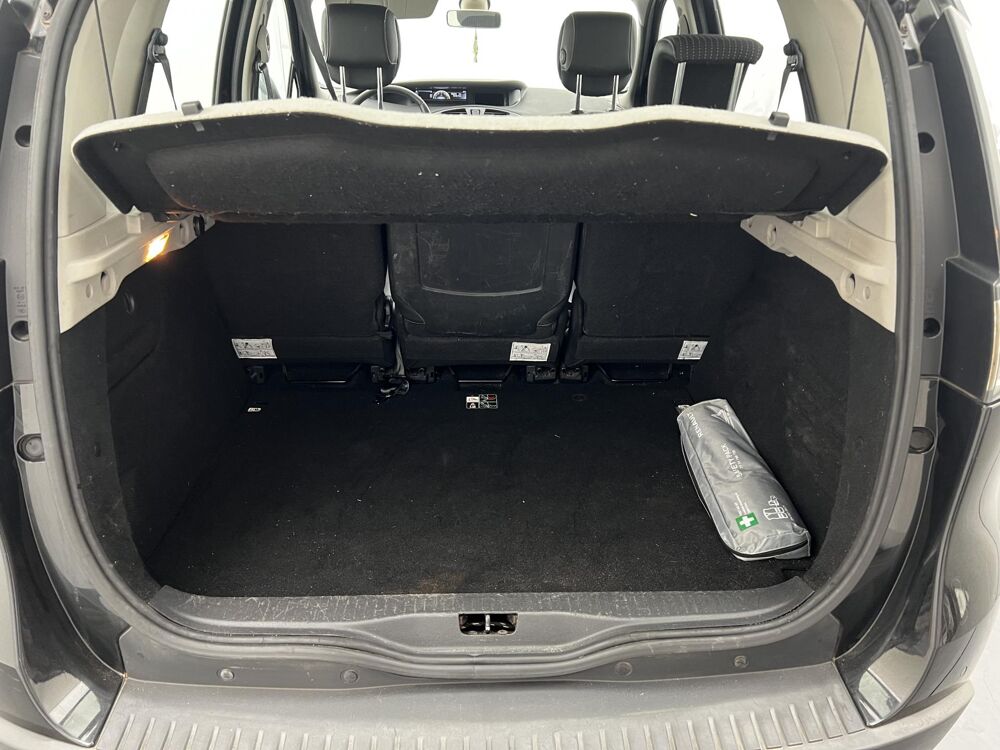 Sc&eacute;nic 1.5 dCi 110 ? Distribution faite - Finition Bose - Garantie 2012 occasion 33130 B&egrave;gles