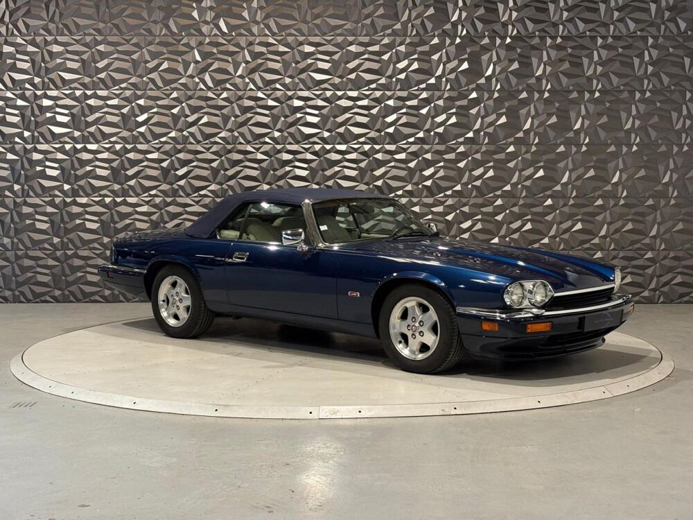 XJS Cabriolet 4.0i - BVA CABRIOLET . PHASE 2 1995 occasion 78680 &Eacute;p&ocirc;ne