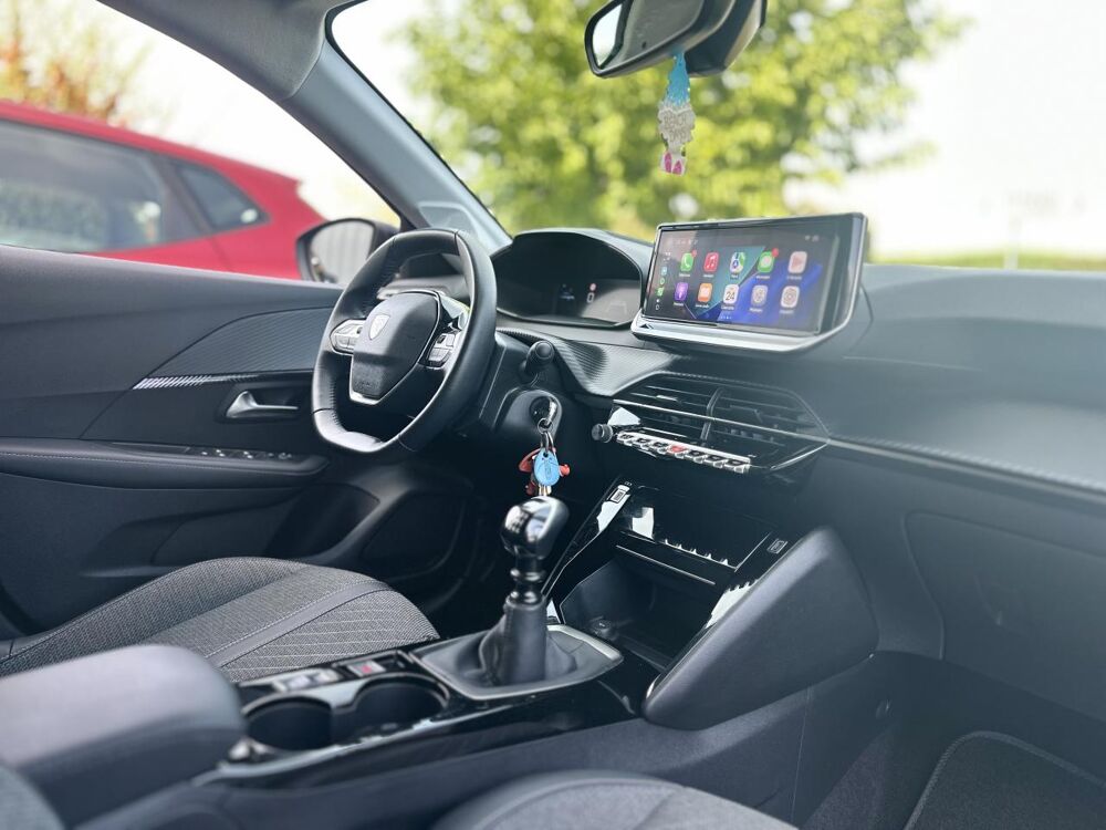 208 ALLURE 100CH - CARPLAY SANS FIL - NOIR 2024 occasion 13760 Saint-Cannat