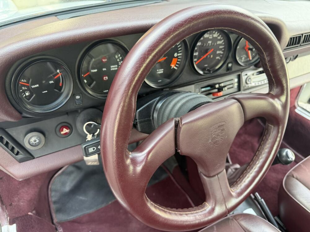 911 3.2 Carrera SC Maching Number 1984 occasion 38330 Montbonnot-Saint-Martin