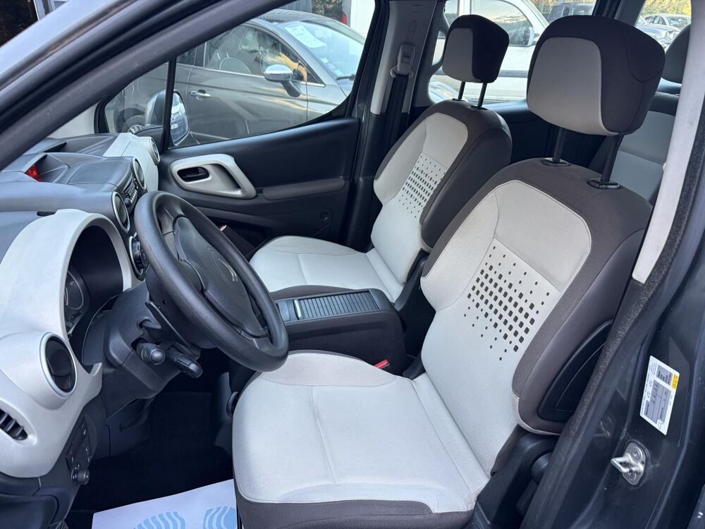 Berlingo 1.6 HDi - 100ch boite auto ETG6 / 2015 / suivi d\'entretien 2015 occasion 30260 Orthoux-S&eacute;rignac-Quilhan