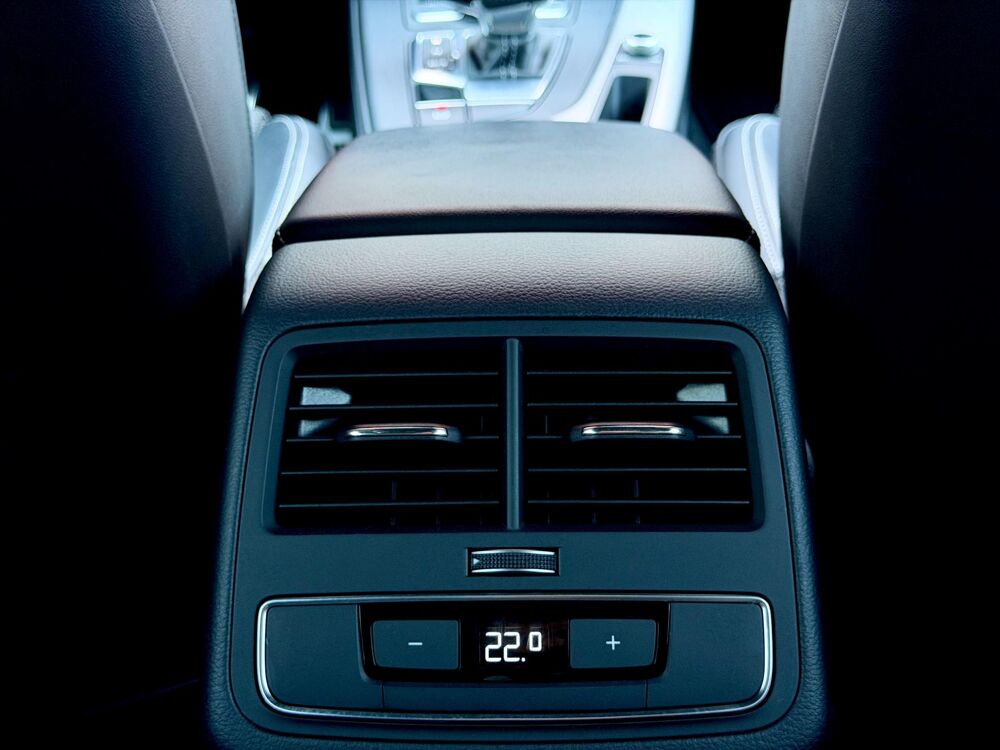 A4 Quattro S-Line 2.0 TFSI 245 1&egrave;re Main BVA ACC Bang&Olufsen A 2019 occasion 67440 Marmoutier