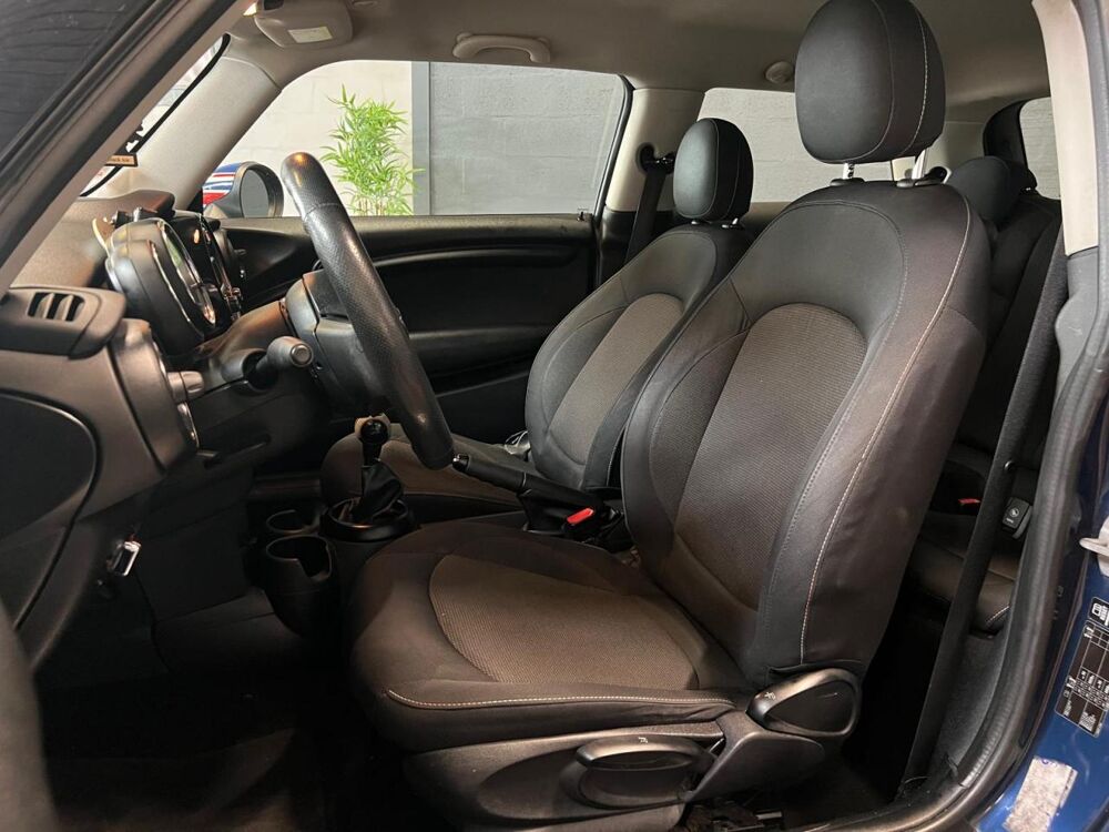Cooper D 1.5 D - 95 CH F56 COUPE FINITION One D 2014 occasion 33700 M&eacute;rignac