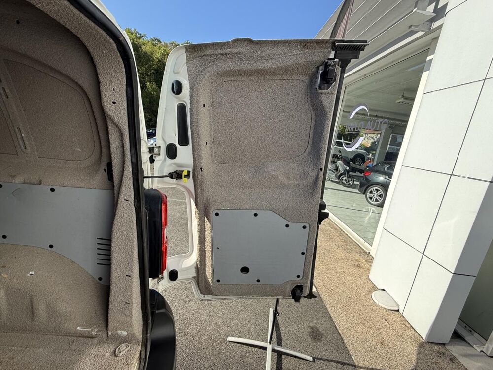 Jumpy M 1.6 BlueHDi - 115ch FOURGON Business CLIM + RADAR AR 2016 occasion 19100 Brive-la-Gaillarde