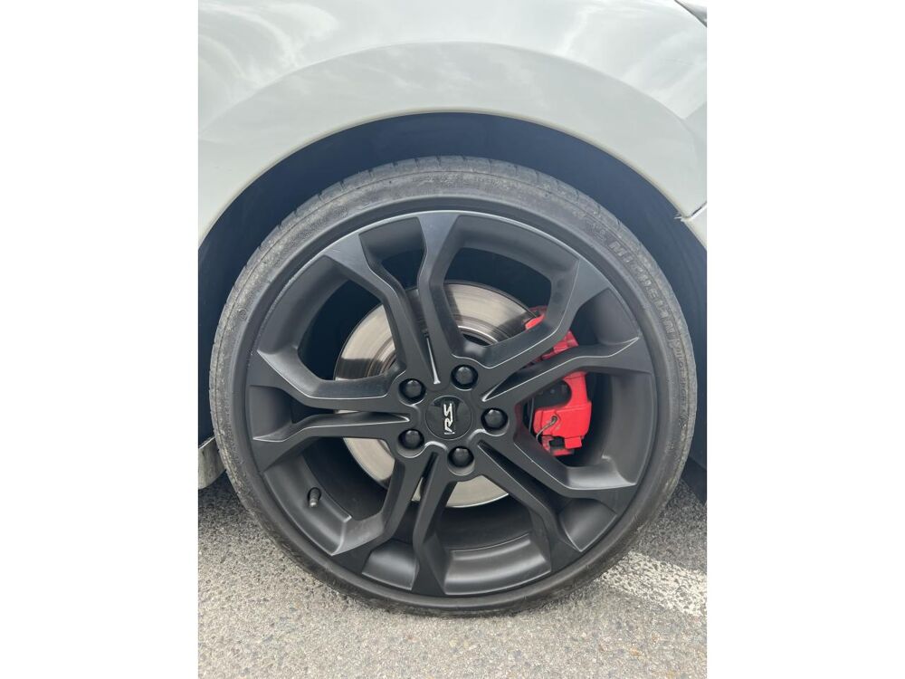 Clio IV R.S. Trophy 1.6 - 220 EDC6 2015 occasion 49070 Beaucouz&eacute;