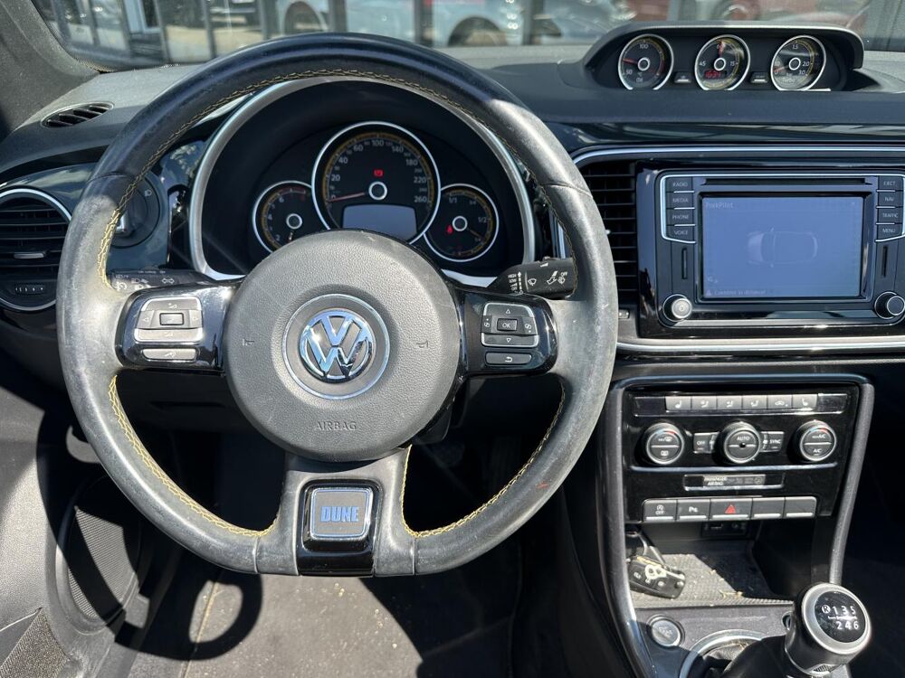 COCCINELLE II Coccinelle Cabriolet 1.2 16V TSI BlueMotion - 105 COCCINELLE 2017 occasion 33450 Montussan