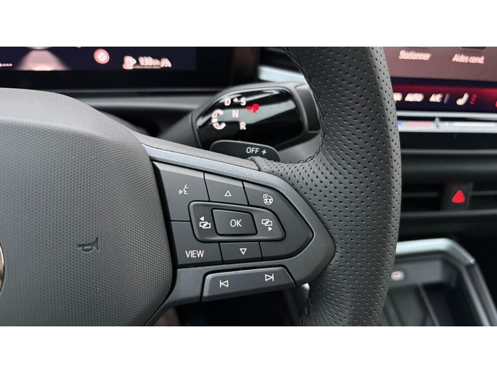 T-ROC 1.5 eTSI 150 DSG R-Line +IQ LIGHT+T.OUVR+PACK BLACK 2026 occasion 81580 Soual