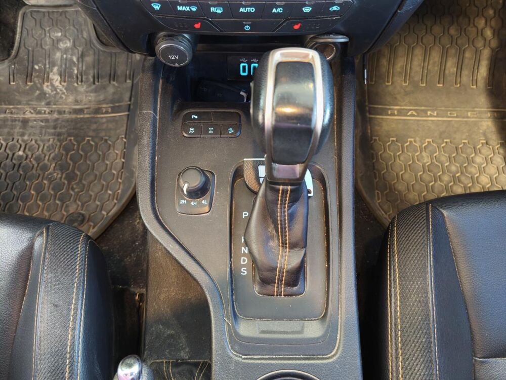 Ranger SUPER CABINE 2.0 TDCI 215CH WILDTRAK 4X4 BVA - GARANTIE 12 M 2022 occasion 16000 Angoul&ecirc;me