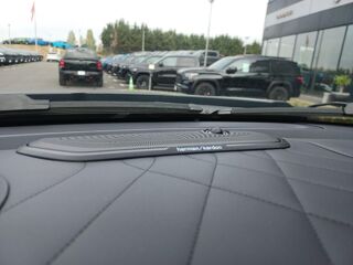 RAM 1500 CREW LIMITED NIGHT EDITION BOX HAYON MULTI V8 5,7L 2026 occasion 91830 Le Coudray-Montceaux